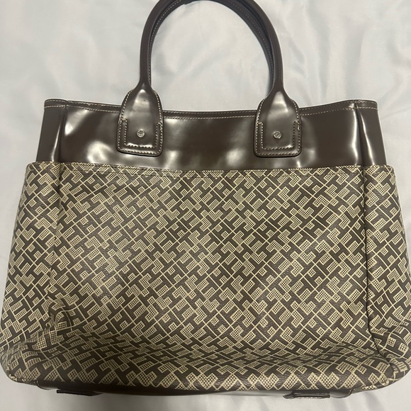 Brown Tommy bag. Barely used - Picture 3 of 3